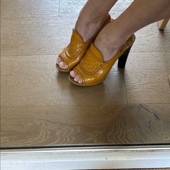 Chie Mihara Shoes - Chie Mihara Ochre Peep-Toe Heels